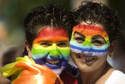 [JUNIO_23.2007_LESBIANAS_GUADALAJARA.jpg]