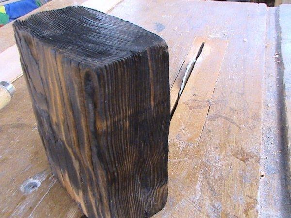 como curar madera con aceite quemado