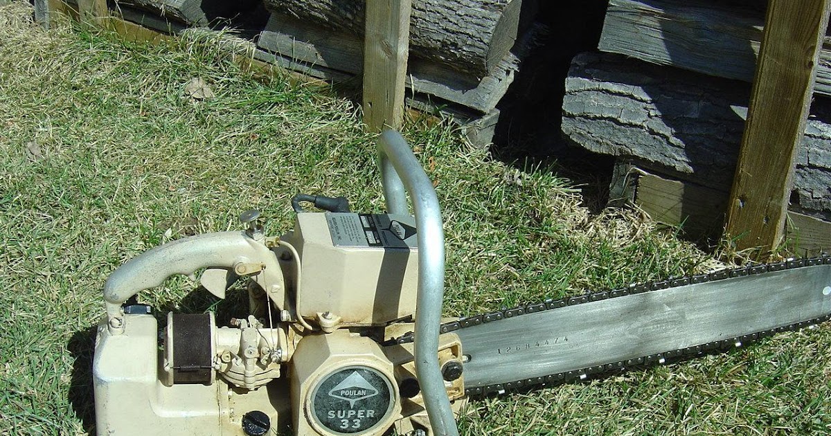VINTAGE CHAINSAW COLLECTION POULAN SUPER 33.