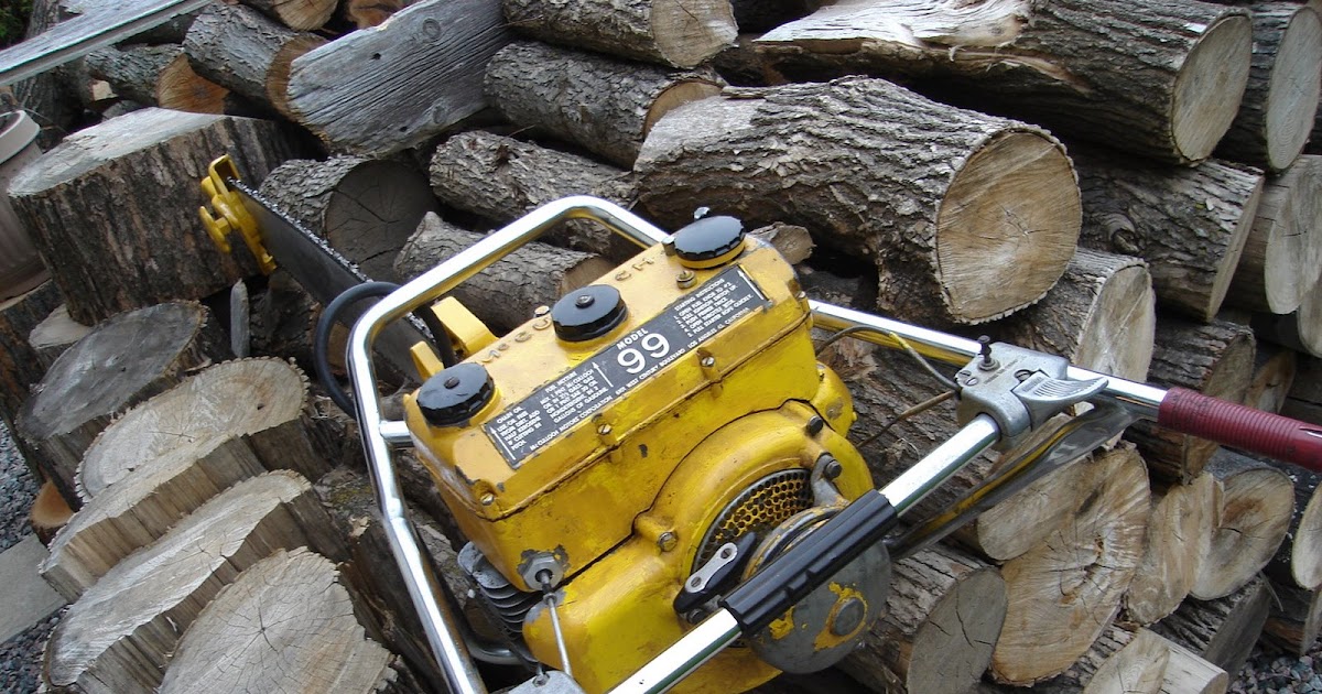 VINTAGE CHAINSAW COLLECTION MCCULLOCH 99.