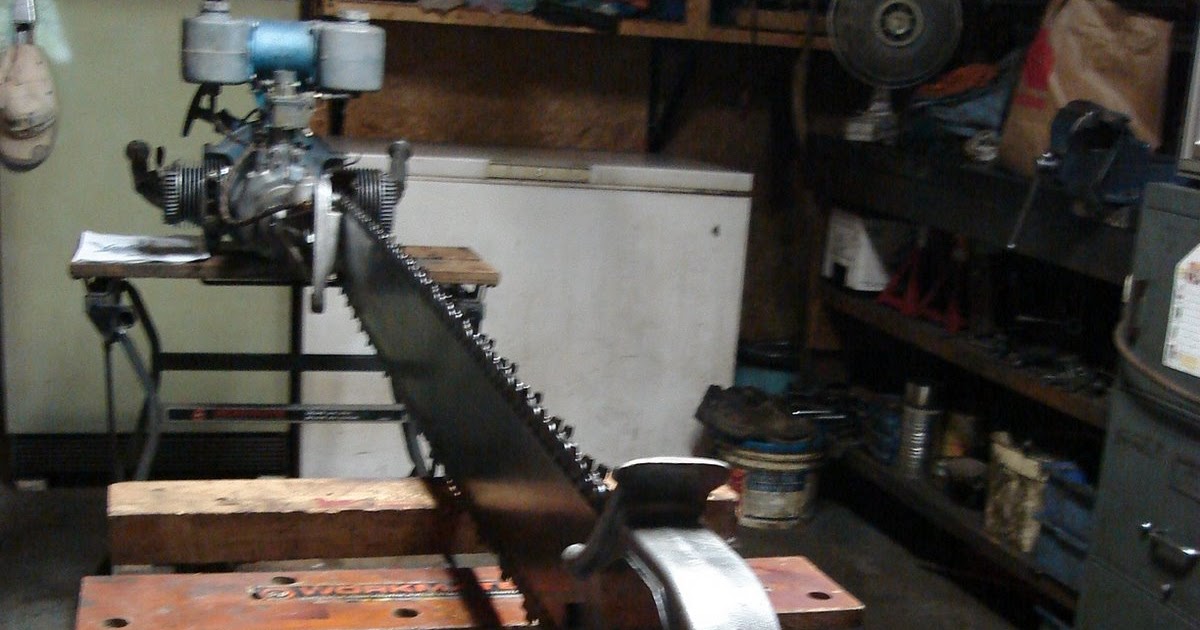 VINTAGE CHAINSAW COLLECTION TITAN BLUESTREAK.