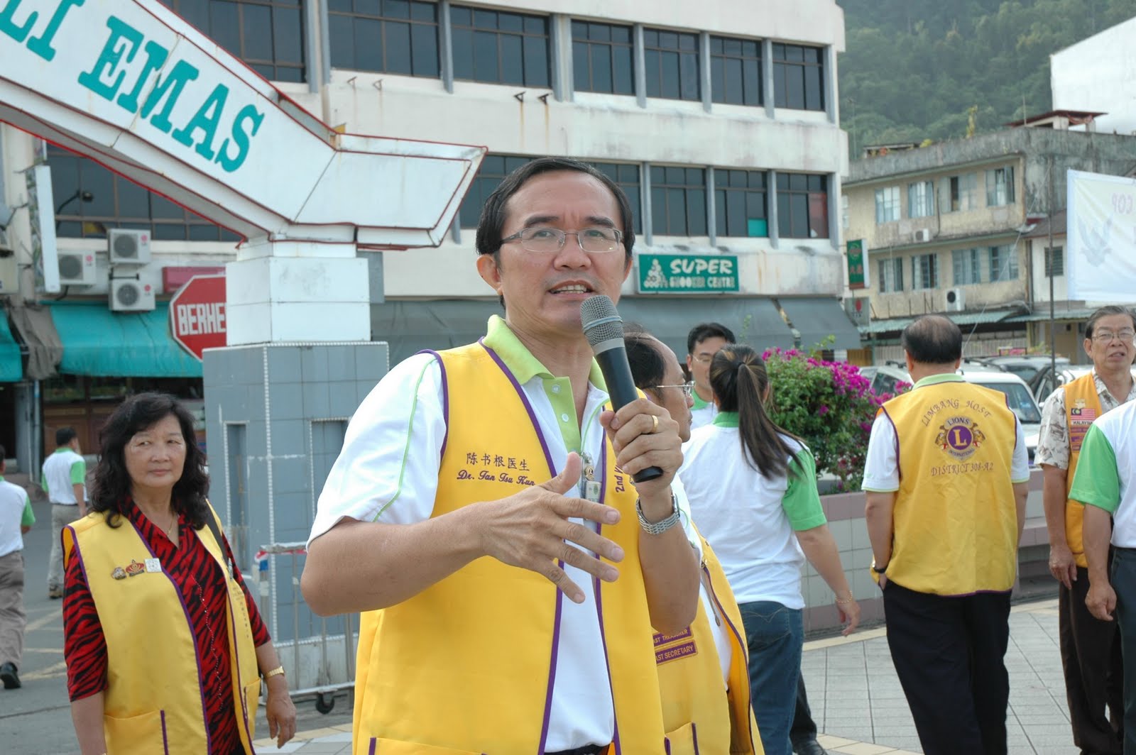 [DSC0024.JPG]