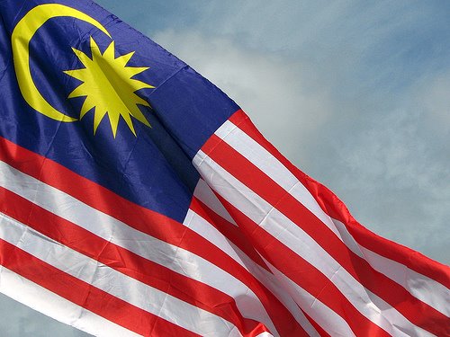 [bendera2.jpg]
