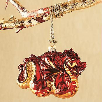 Chinoiserie Chic: A Chinoiserie Christmas I promise to include lots of ideas for a Chinoiserie Christmas. My first tip-Gumps is a great resource for Chinoiserie ornaments. - Chinoiserie Chic: A Chinoiserie Christmas