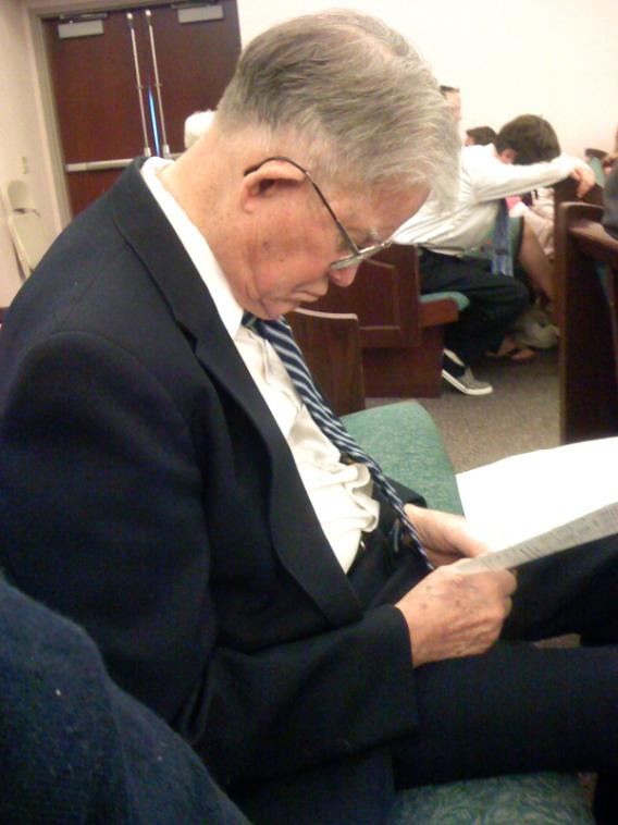 [grampa+sleeping.jpg]