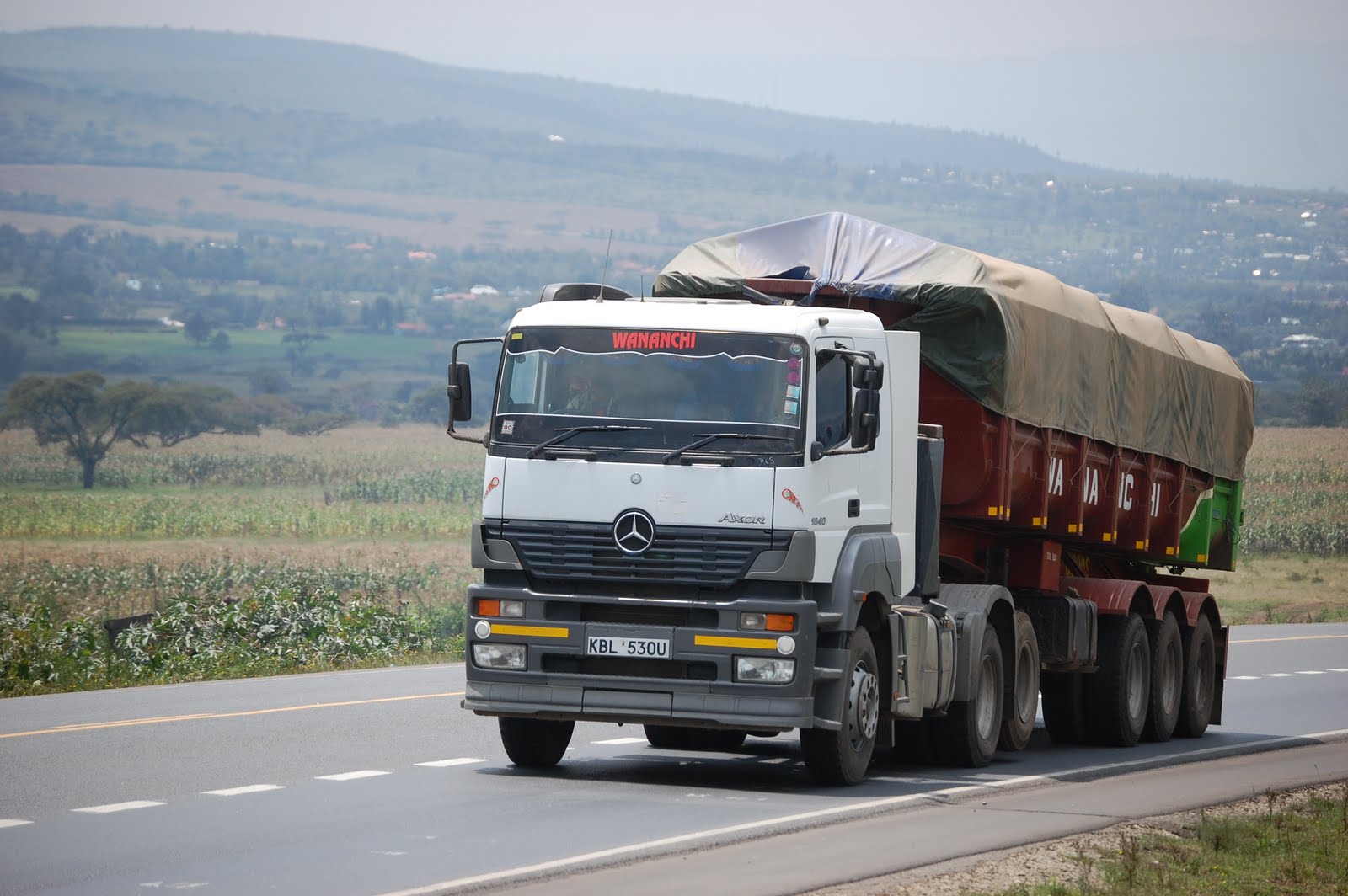 Kenya Travel and Sightseeing.