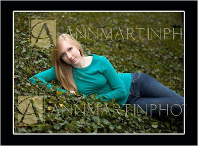 Plano Texas senior pictures or portraits photography outdoor poses for girls examples