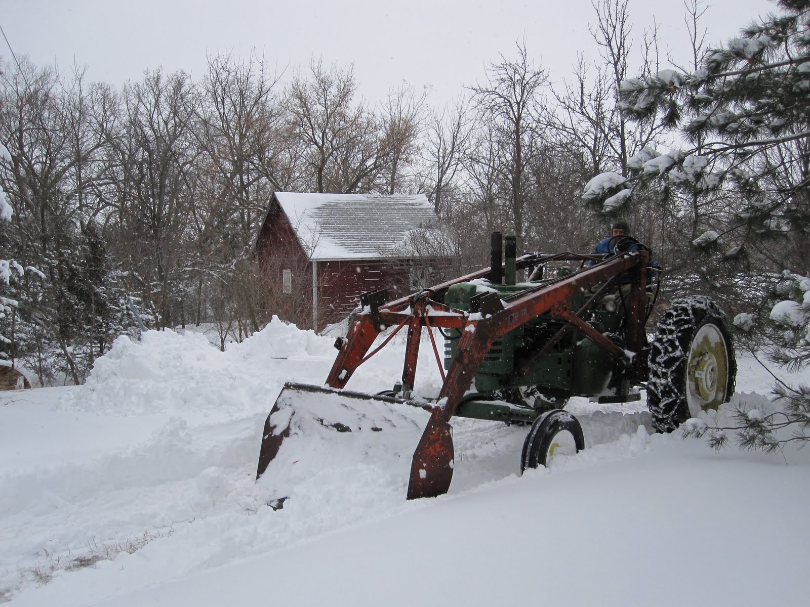 [tractor_dad.JPG]
