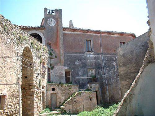 [castelpoto_campaniachevai.jpg]