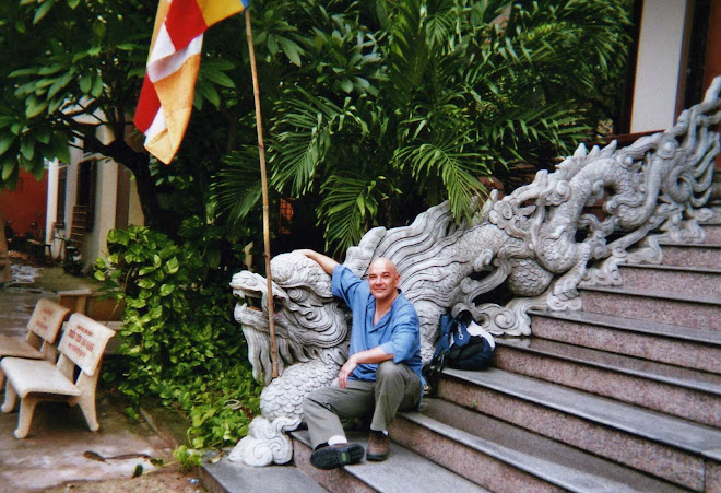 Dragons sur l'escalier du Temple