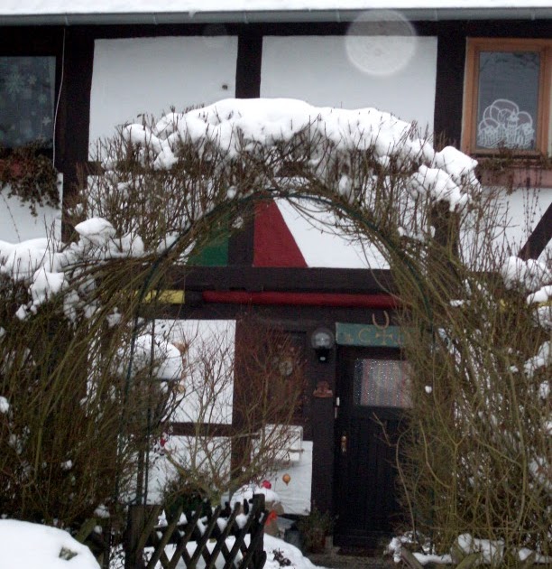 Garten-anders: Dekorativer Garteneingang / Grundstückseingang