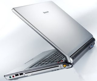 http://4.bp.blogspot.com/_50rv3AgzGA8/Rx7MVWTuTrI/AAAAAAAABCM/rMgFNwlhQQ8/s1600/Lenovo_Y410_Notebook_PC_Review_Back_Rear_Right.jpg