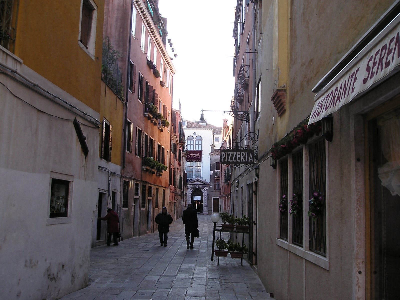 [P1010013.JPG]