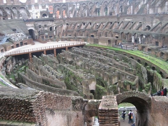 [colosseum2.JPG]