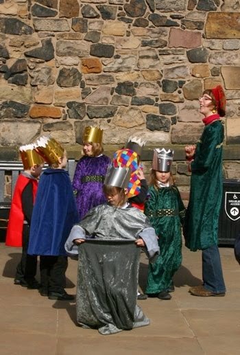 [castle-kids.JPG]