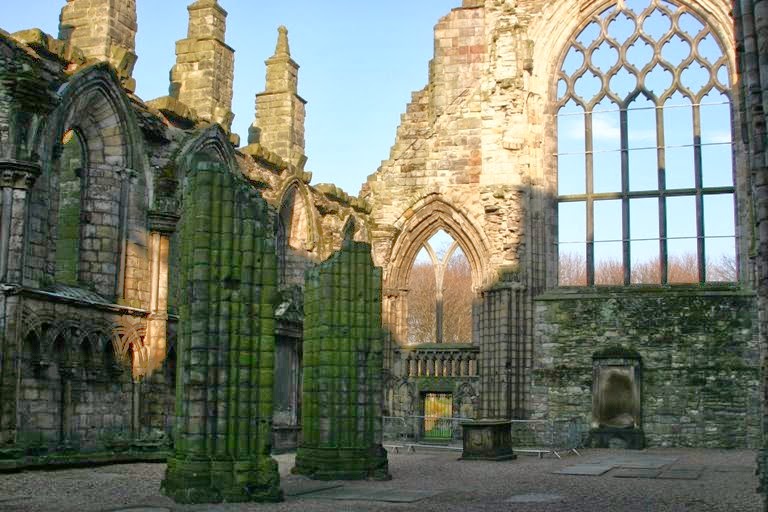 [hh-abbey.JPG]