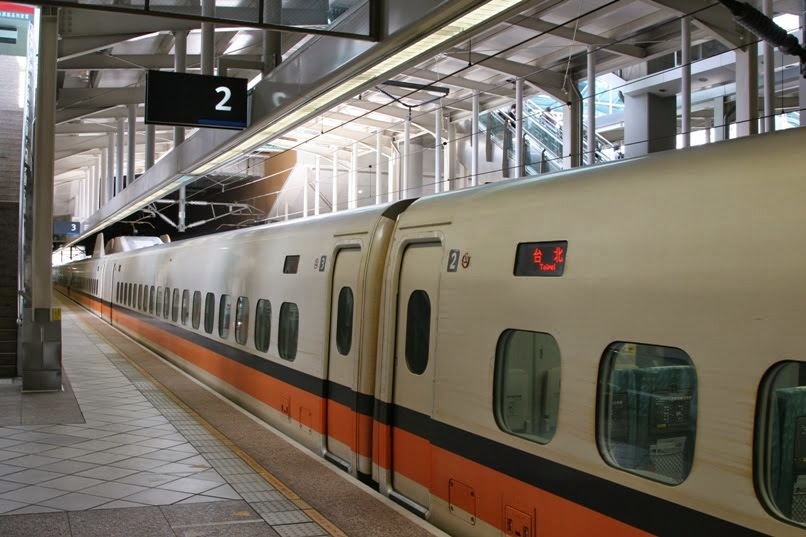 [tw-3-hsr.JPG]