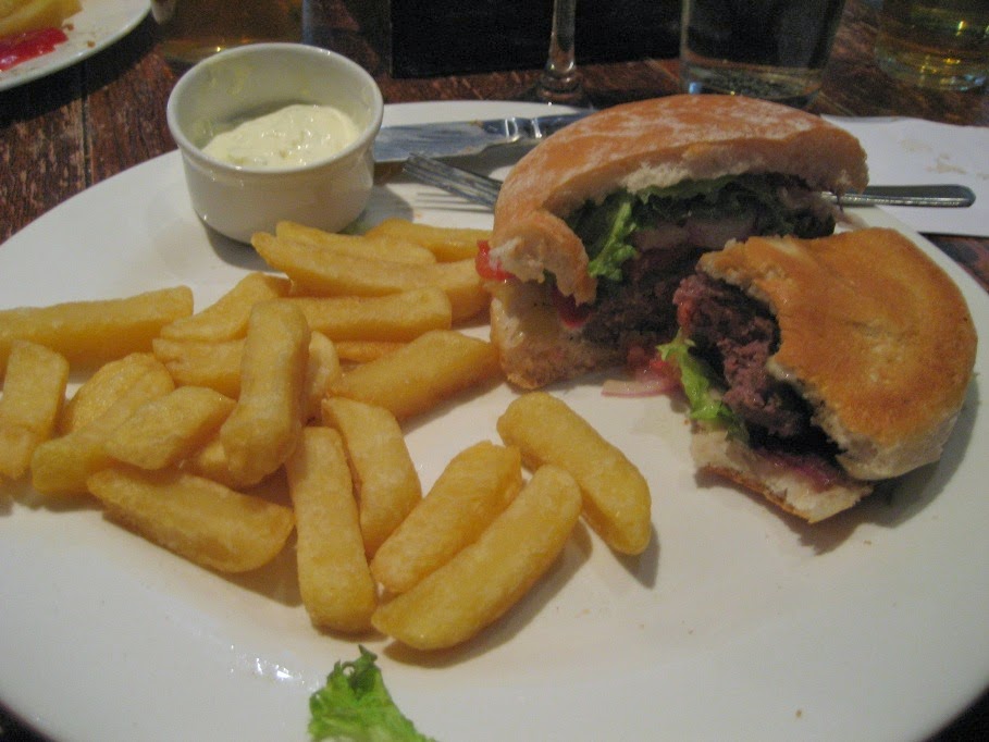 [sfsl-telegraph-burger.JPG]