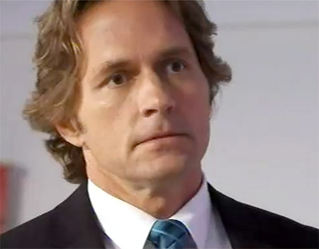 http://4.bp.blogspot.com/_53cBUo35AB4/TNprir2BuSI/AAAAAAAAAA8/86Dy4UgbDnQ/s1600/daniel-busted.jpg