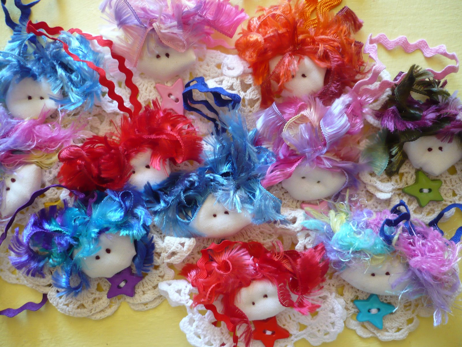 [doily+angels+002.JPG]