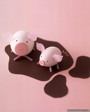 [kids_spring06_egg_pigs_xl.jpg]