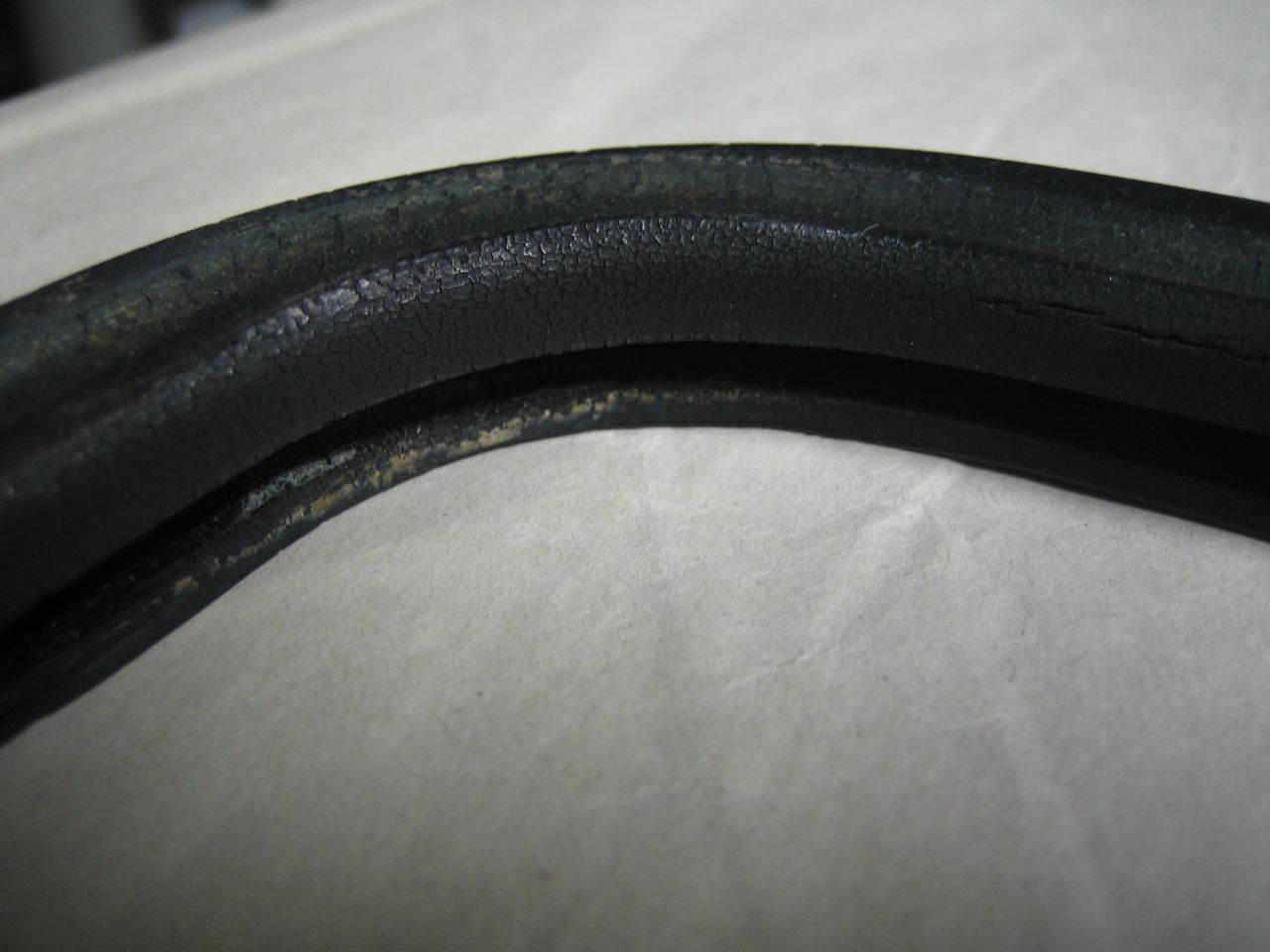 s/v Luckness Portlight gasket replacement