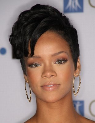 rihanna short hair 2010