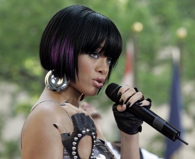 Rihanna Best Short Hairstyles with Bangs and Highlights