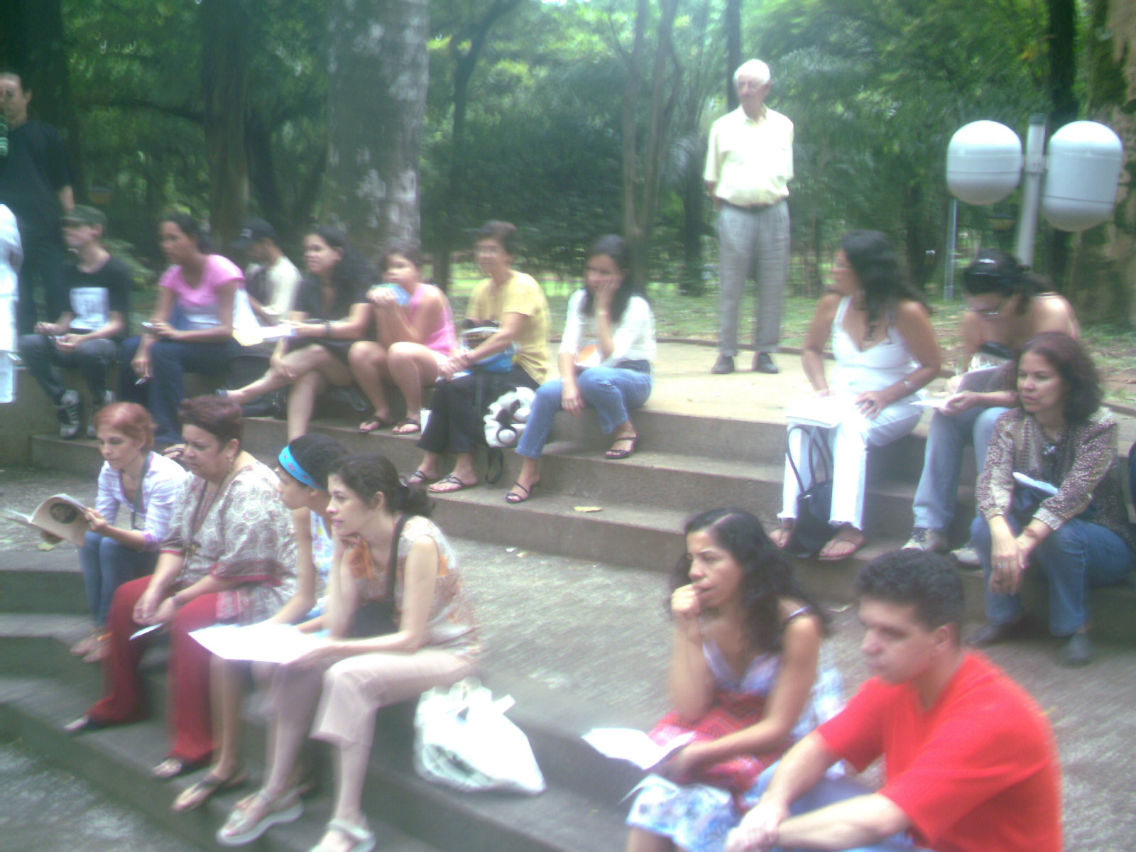 [DOMINGO_NO_MUSEU_NAC.DE_POESIA_08-03-2009_005.jpg]