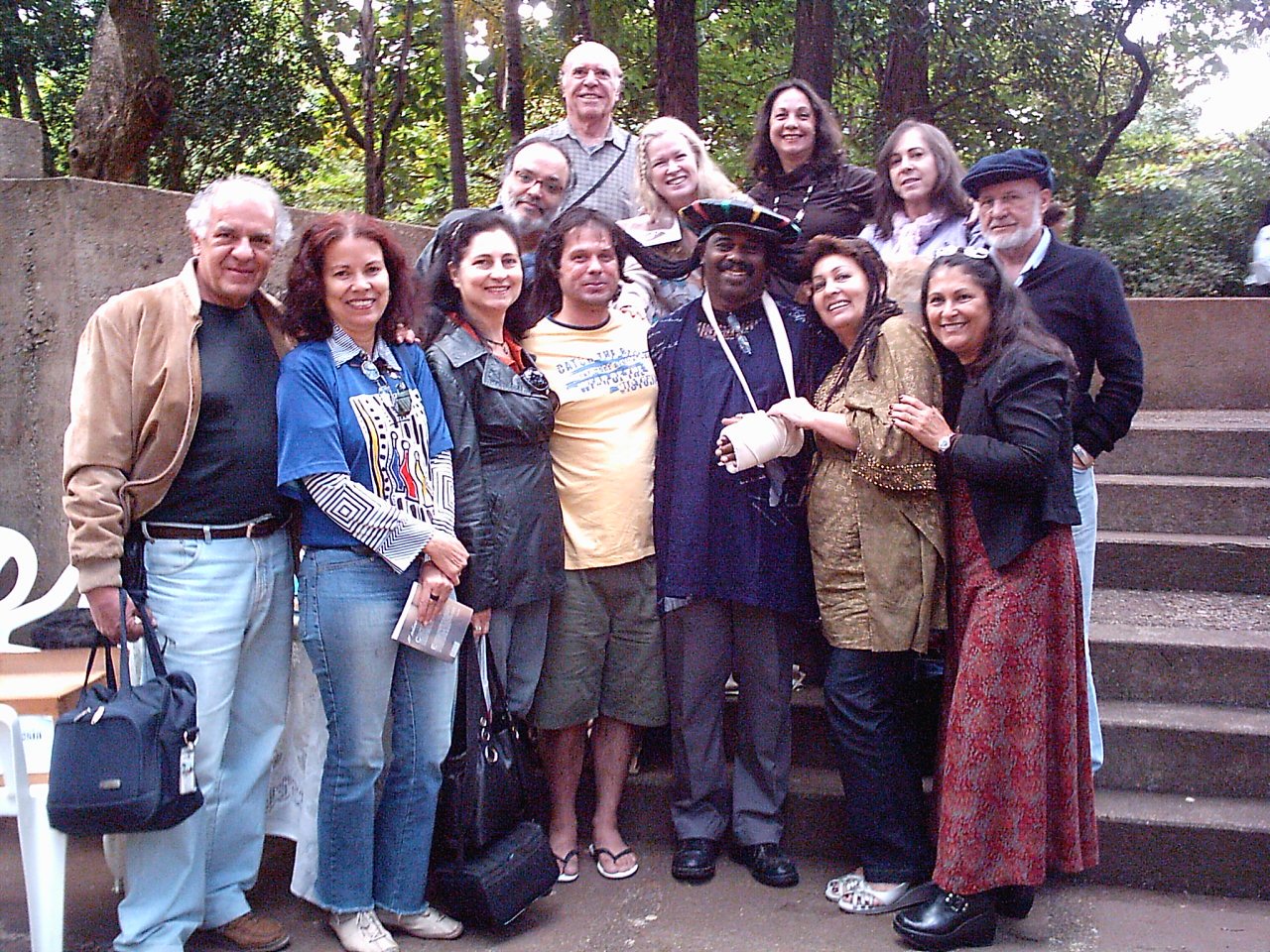 [IMAG0022gruposempoesia14jun09.JPG]