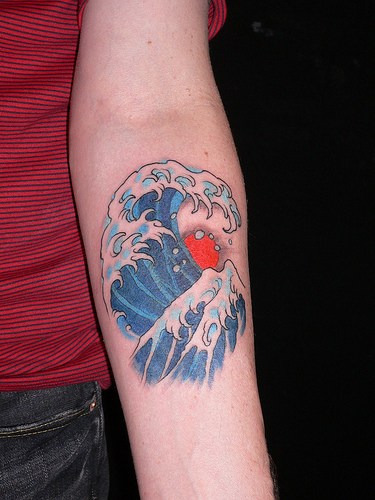 japanese waves tattoo. wave tattoo. japanese waves tattoo.