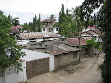 una strada secondaria a Dar Es Salaam