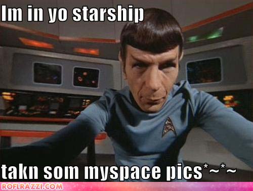 [celebrity-pictures-nimoy-starship.jpg]