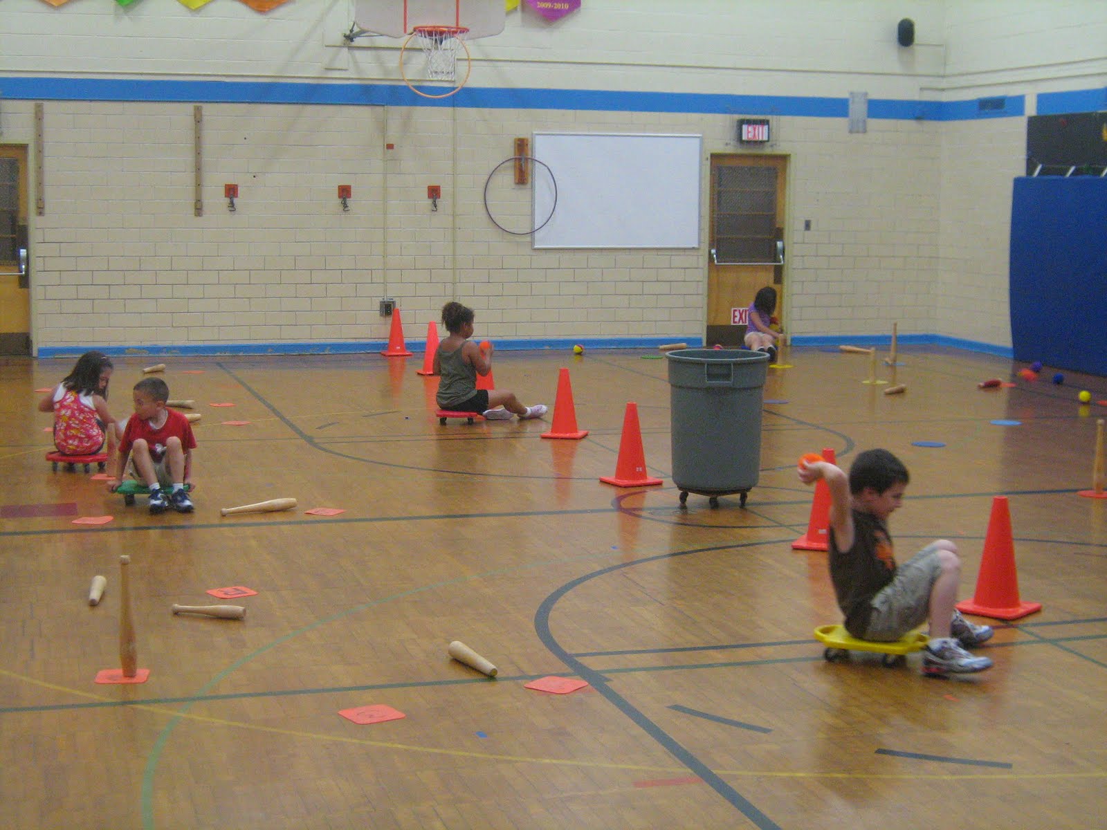 should students grades in gym class Should kids take physical ed every day students should take physical movement and activity and not return to the days of forced gym class. should students grades in gym class Should kids take physical ed every day students should take physical movement and activity and not return to the days of forced gym class.