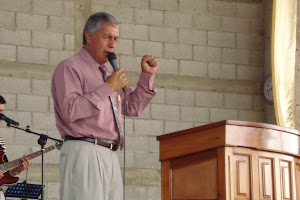 Pastor General Jorge Luis Alvarez M.