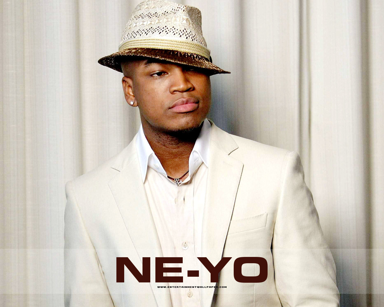 http://4.bp.blogspot.com/_5JF43W8a4uE/TON5PiEAPuI/AAAAAAAAAWA/ZFULB7oUzaY/s1600/neyo06.jpg