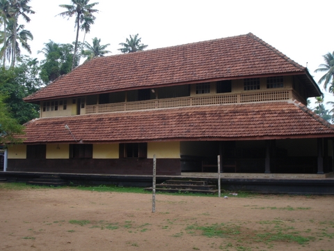 [Paliam_naalukettu.jpg]