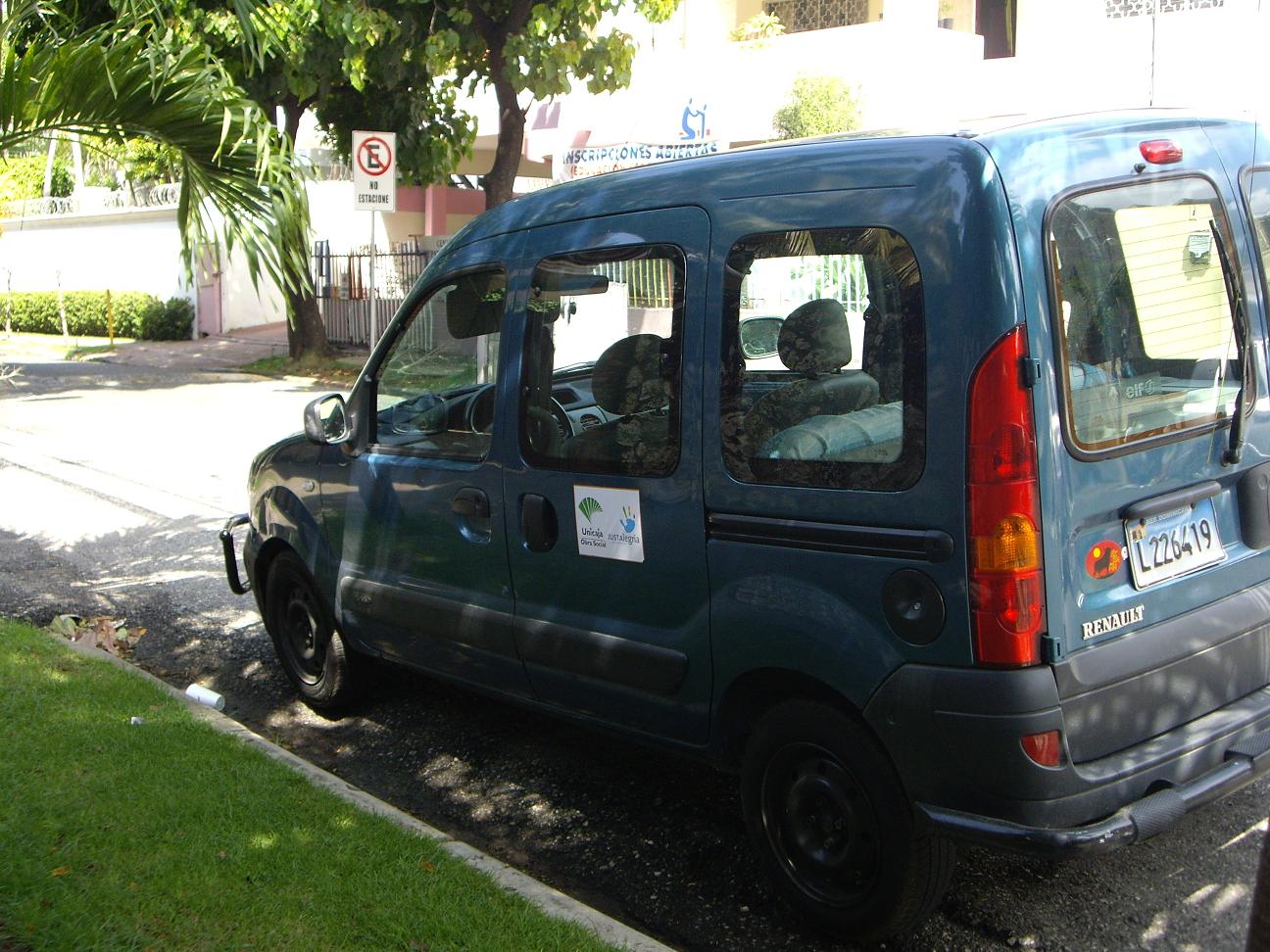 [Foto+Kangoo-Unicaja+4.JPG]