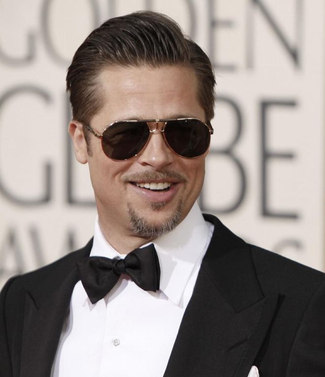 [brad_pitt_2009_golden_globe.jpeg]