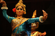 Traditional Dancers: Dressed as Apsara