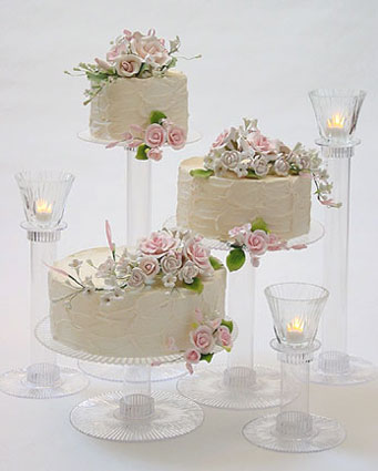 Instead of having a traditional wedding cake go for several layers cakes Instead of having a traditional wedding cake go for several layers cakes