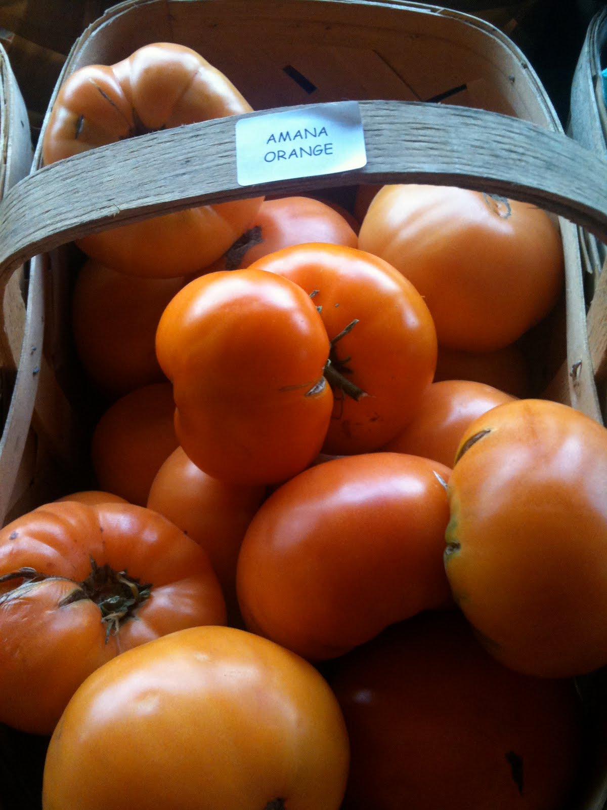 Farmers Market Fanatic Heirloom Tomato Guide
