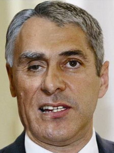 [cavaco-socrates.jpg]