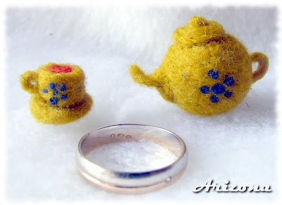 needle felted teapot and teacup