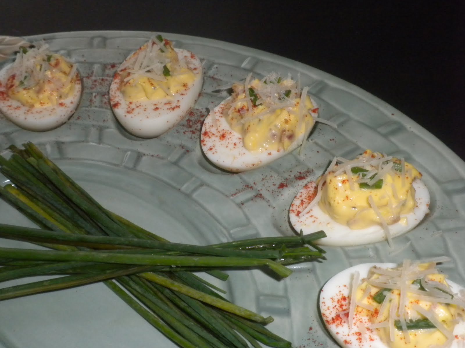 Deviled+eggs+with+bacon+and+cheese