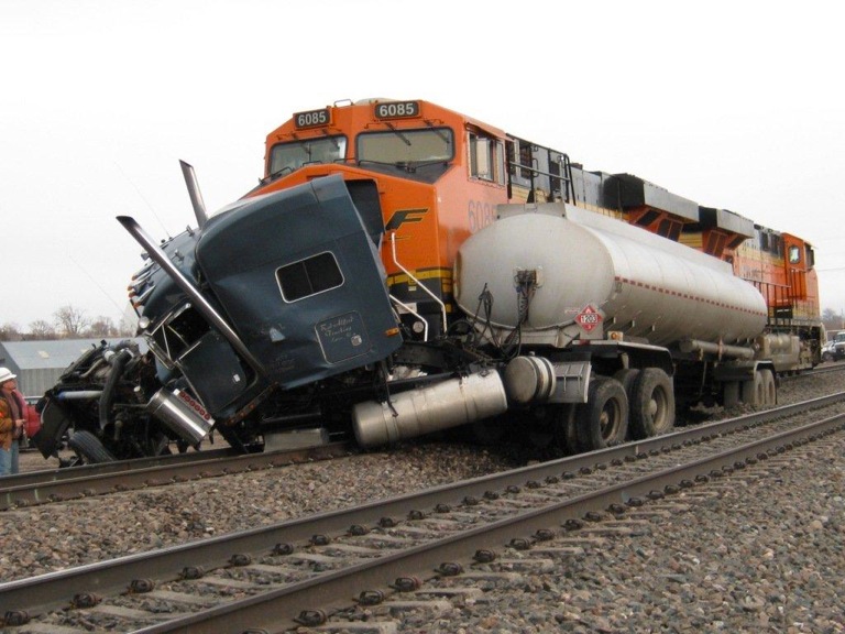 Prince Rupert Rail Images BNSF 6085 vs Tank Truck
