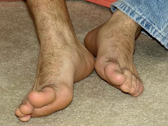  135 Male Feet