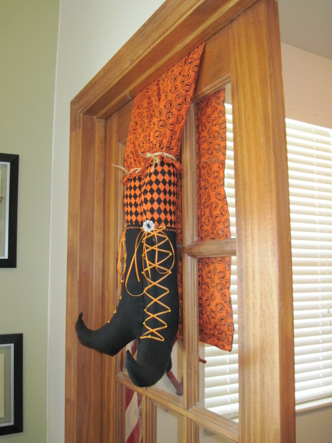 The Secret Closet S Home Sewing Classes Eek Witch Door Decoration