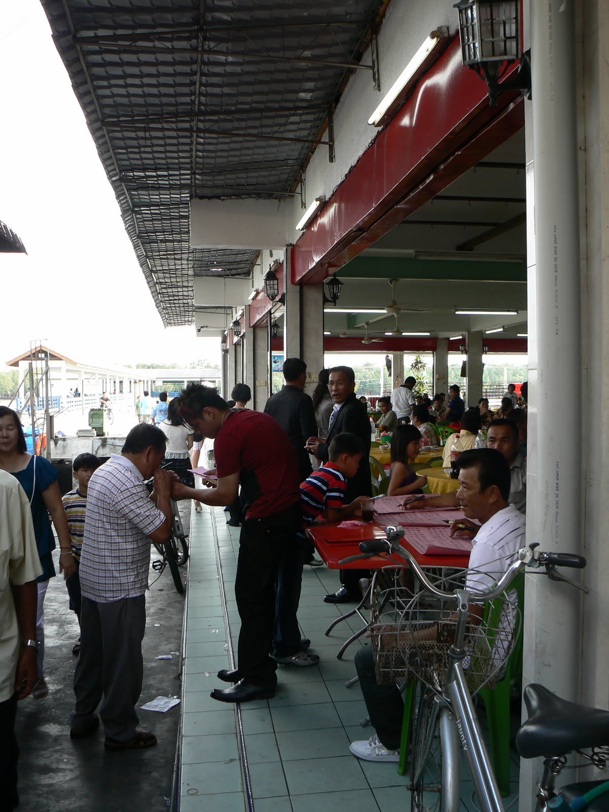 [P1070984.JPG]