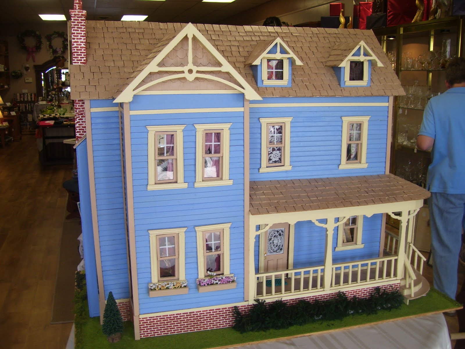 Susan's Mini Talk Dura Craft Farmhouse Finally Sold!